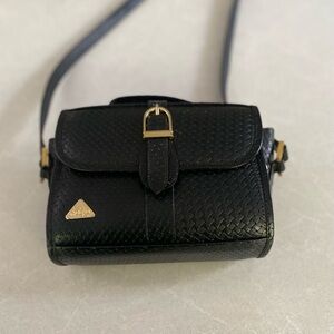 Sabya Vintage Woven Leather Black Crossbody Sling Shoulder Bag